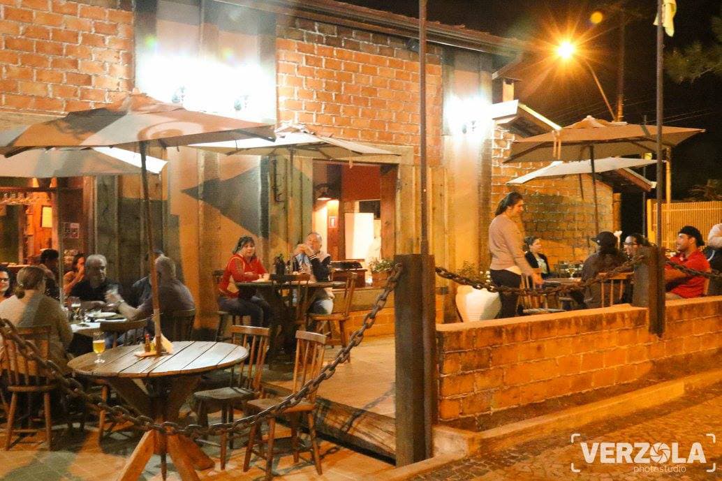 Bar & Restaurant — photo